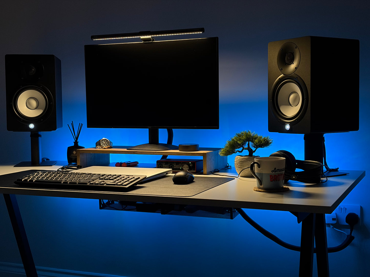 NEXA Complete Workspace System